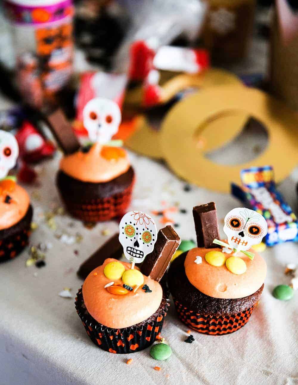 Spooky Halloween Chocolate Cupcakes - Diala's Kitchen
