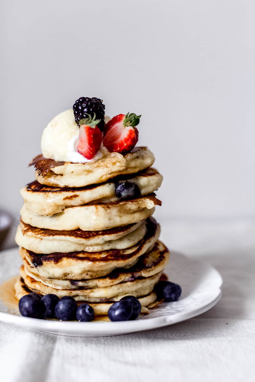 lemon blueberry and ricotta pancakes